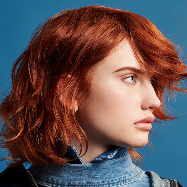 Zoek een salon om je permanente kleur en föhnservice te reserveren